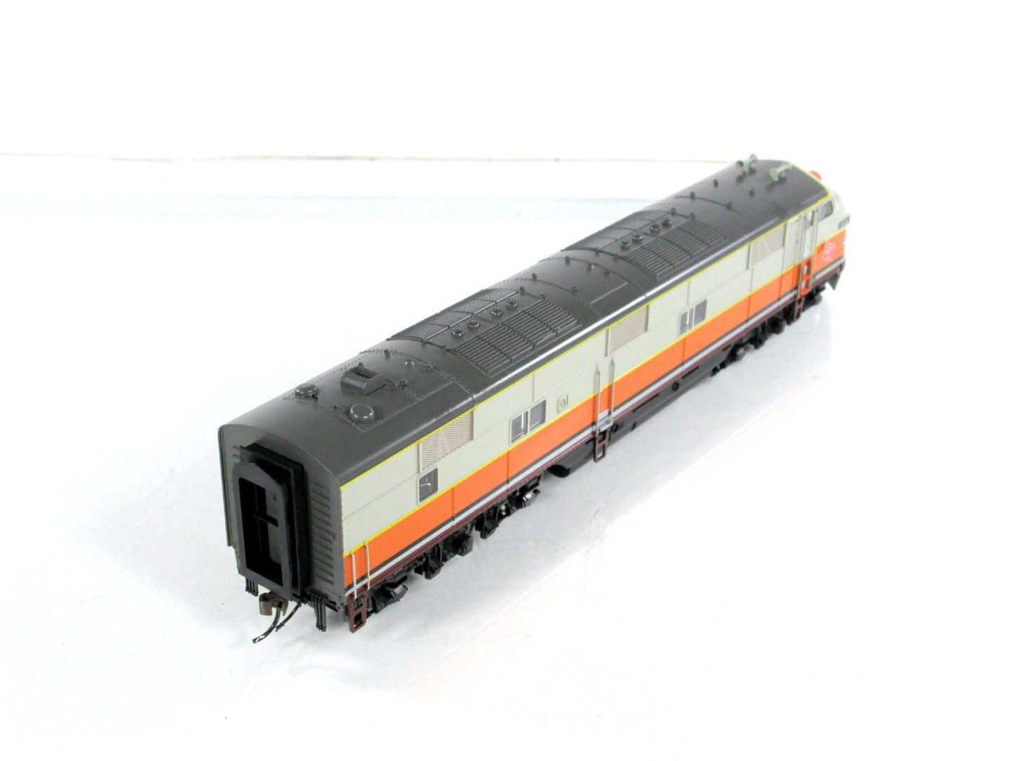 HO Scale *MILWAUKEE ROAD* E7A Locomotive #16-A - Broadway 609, DCC Paragon Sound