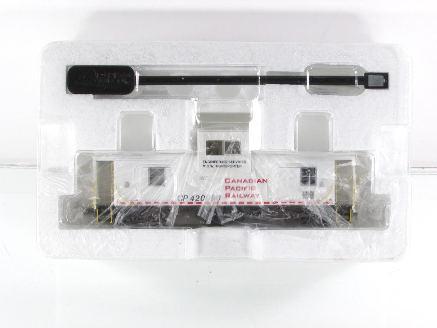 HO Scale *CP* Engineering MoW Transporter Caboose #420990 -Rapido 110090 *Lights