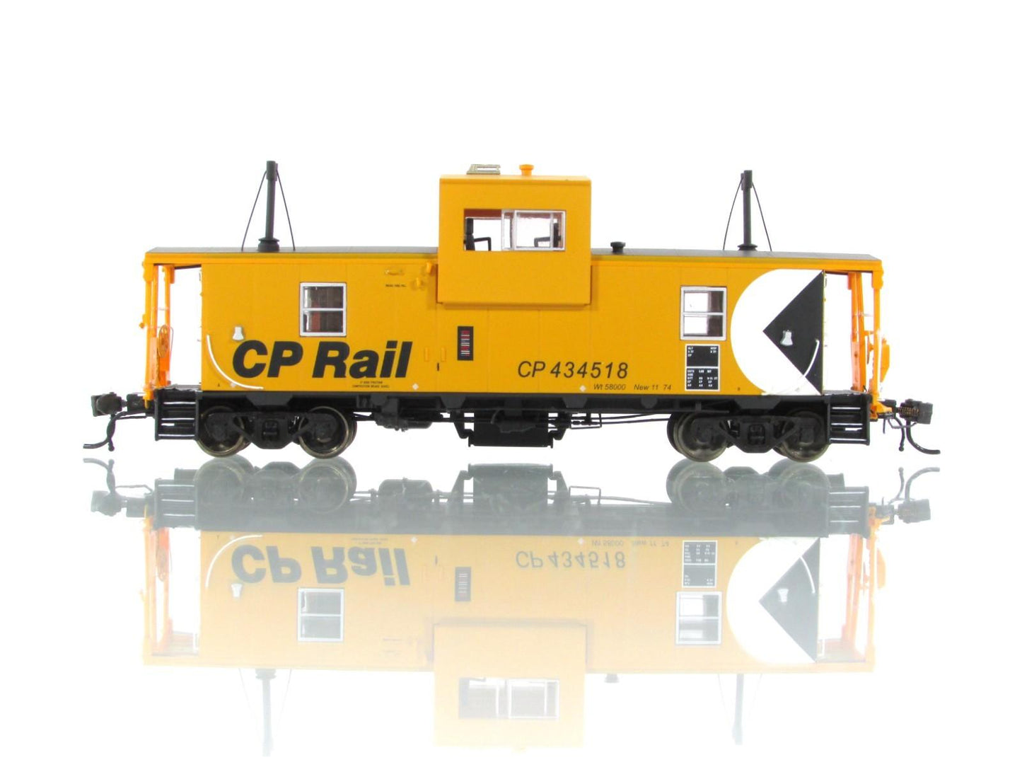 HO Scale **CANADIAN PACIFIC** Wide-Vision Caboose #434518 -Rapido 110006 *Lights