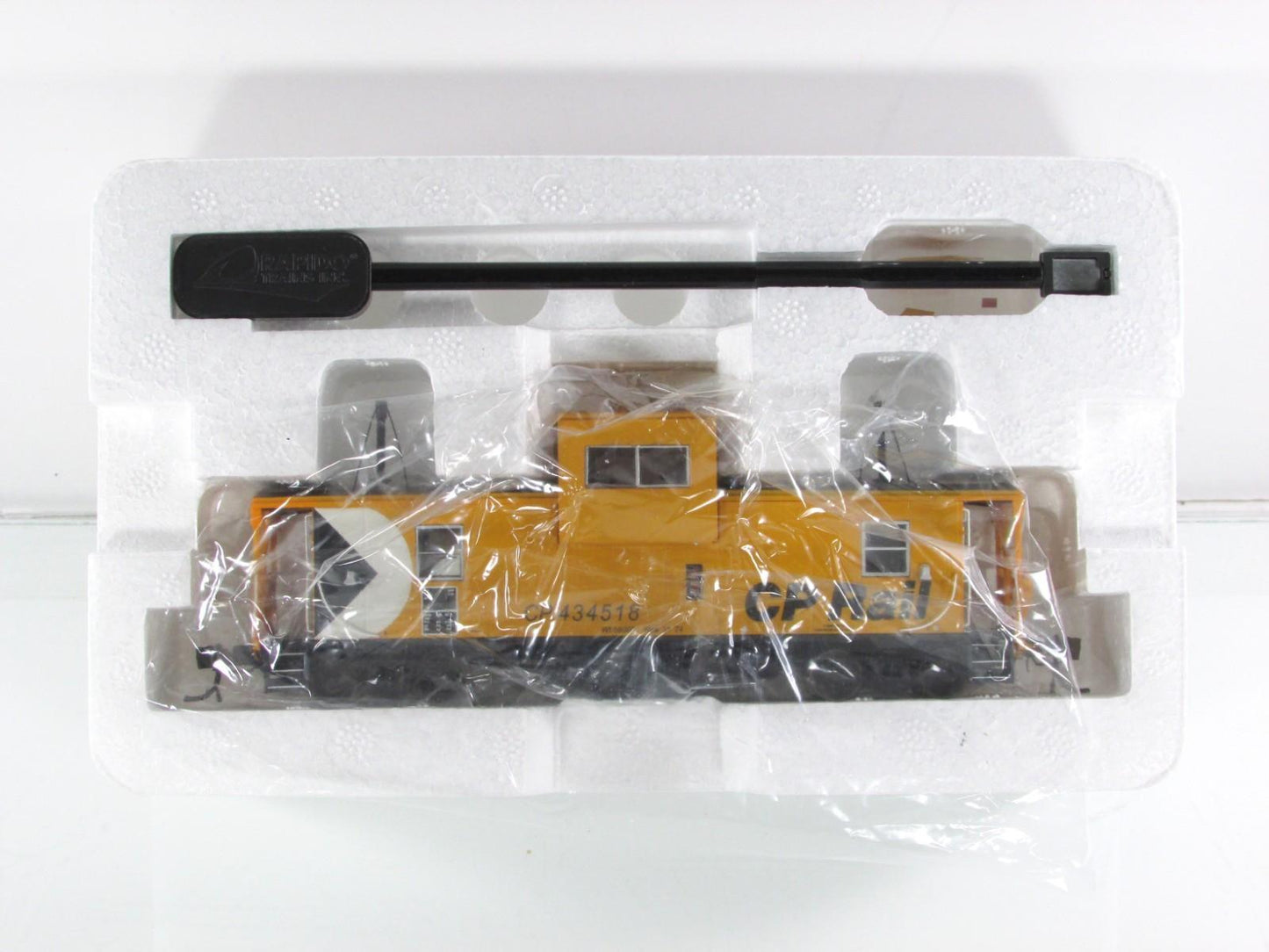 HO Scale **CANADIAN PACIFIC** Wide-Vision Caboose #434518 -Rapido 110006 *Lights