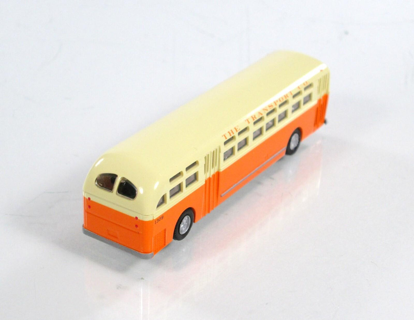 N Scale **MILWAUKEE & SUBURBAN** Transit Motor Coach #1309 -WHEELS of TIME 90361