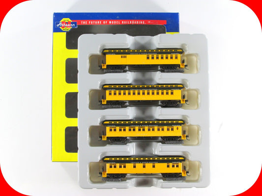 N Scale **CHICAGO & NORTH WESTERN** Overland Passenger Set - Athearn 11859 *RARE