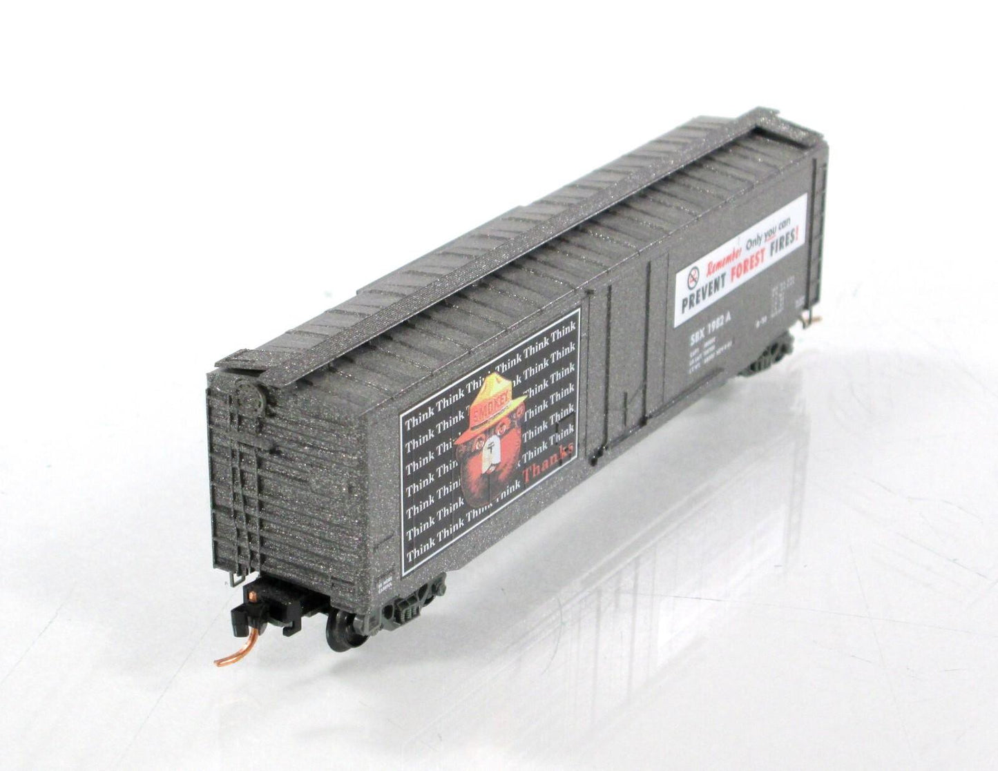 N Scale **SMOKEY BEAR** Fire Prevention Car 6, SBX 1982A --Micro Trains 03200406