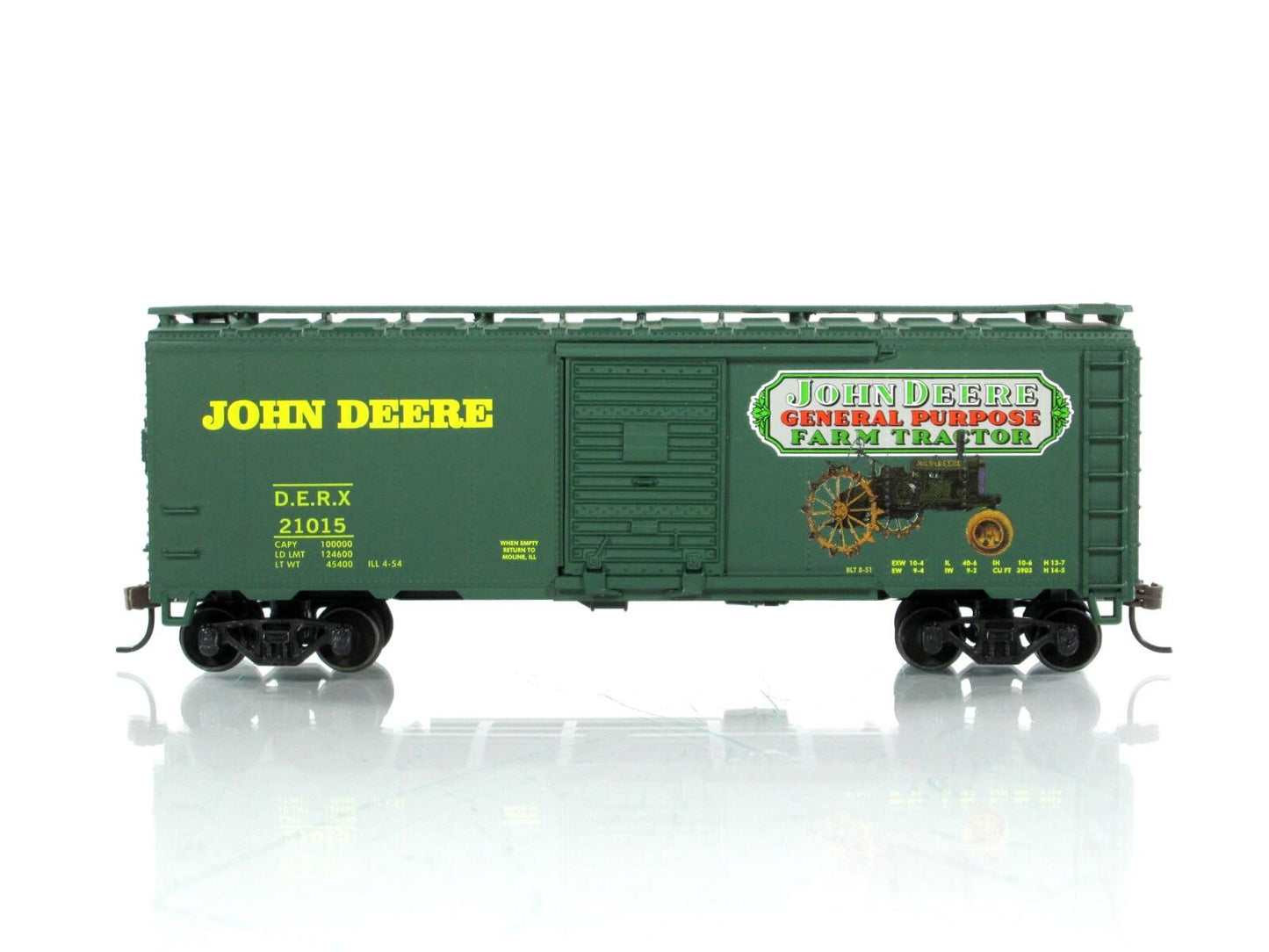 HO Scale ***JOHN DEERE FARM TRACTOR*** 40' Box Car, DERX 21015 --- Athearn 8171