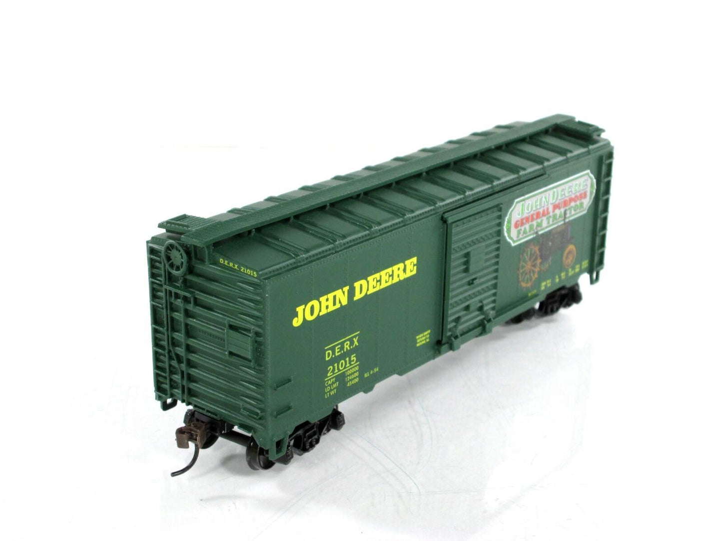 HO Scale ***JOHN DEERE FARM TRACTOR*** 40' Box Car, DERX 21015 --- Athearn 8171