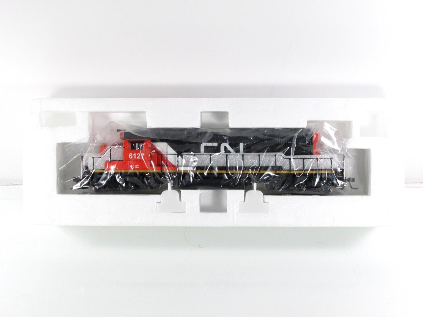 HO Scale ***CANADIAN NATIONAL** SD40-2 #6127 - Broadway 2275, DCC Paragon2 Sound