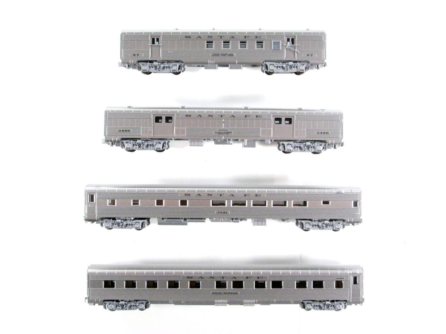 N Scale ***SANTA FE SUPER CHIEF*** Lightweight Passenger Set B --- Kato 106-6002