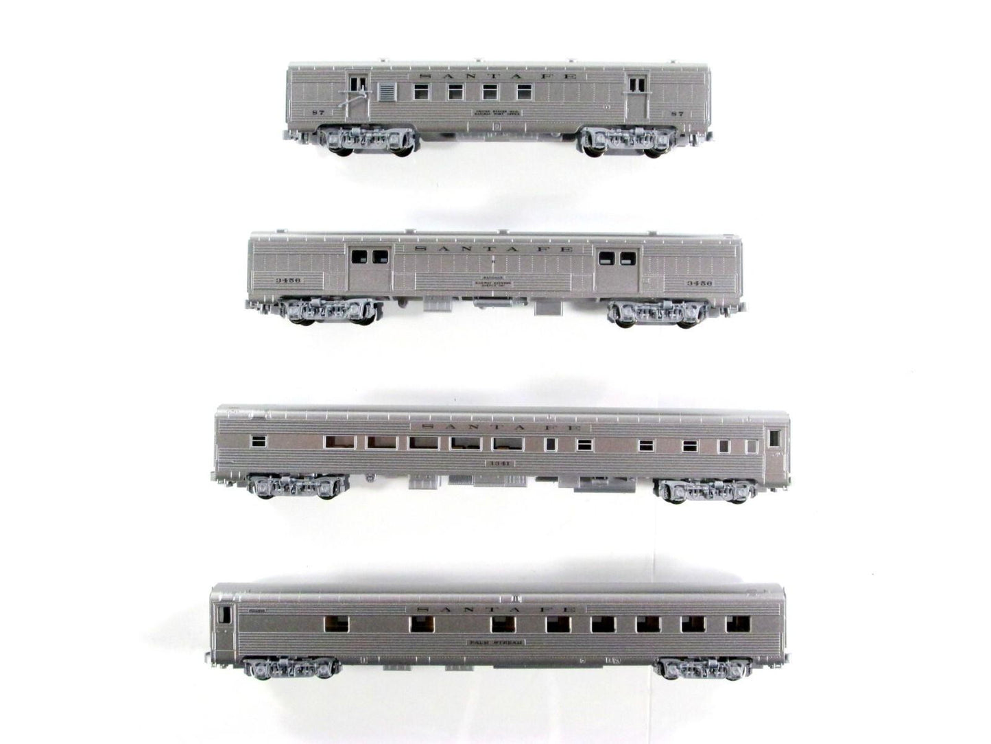 N Scale ***SANTA FE SUPER CHIEF*** Lightweight Passenger Set B --- Kato 106-6002