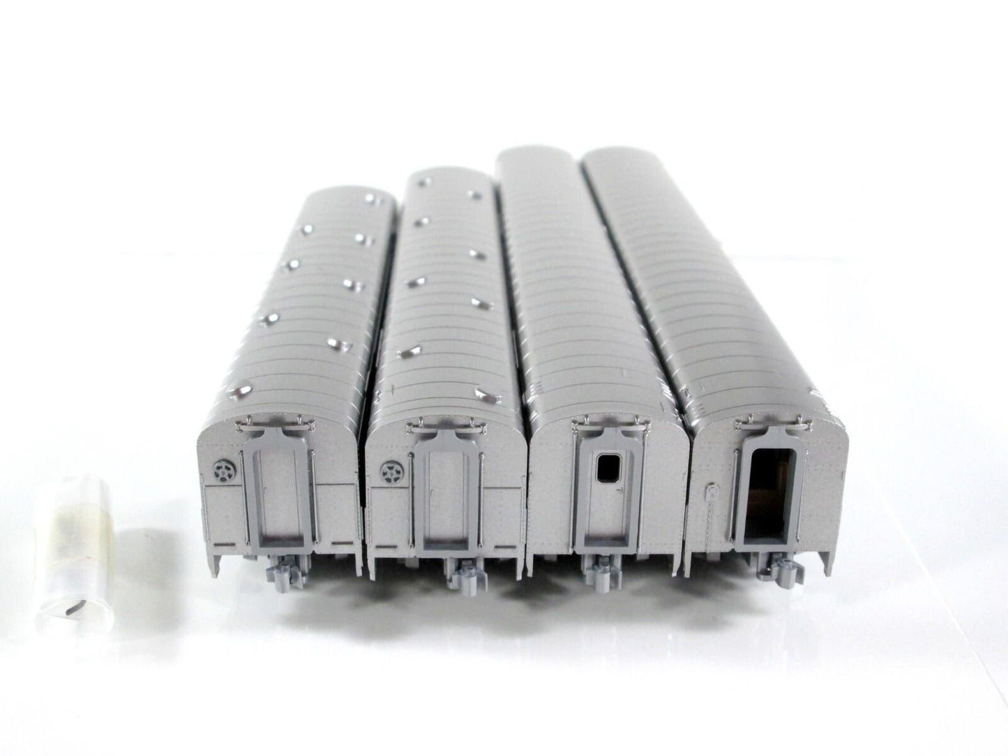 N Scale ***SANTA FE SUPER CHIEF*** Lightweight Passenger Set B --- Kato 106-6002
