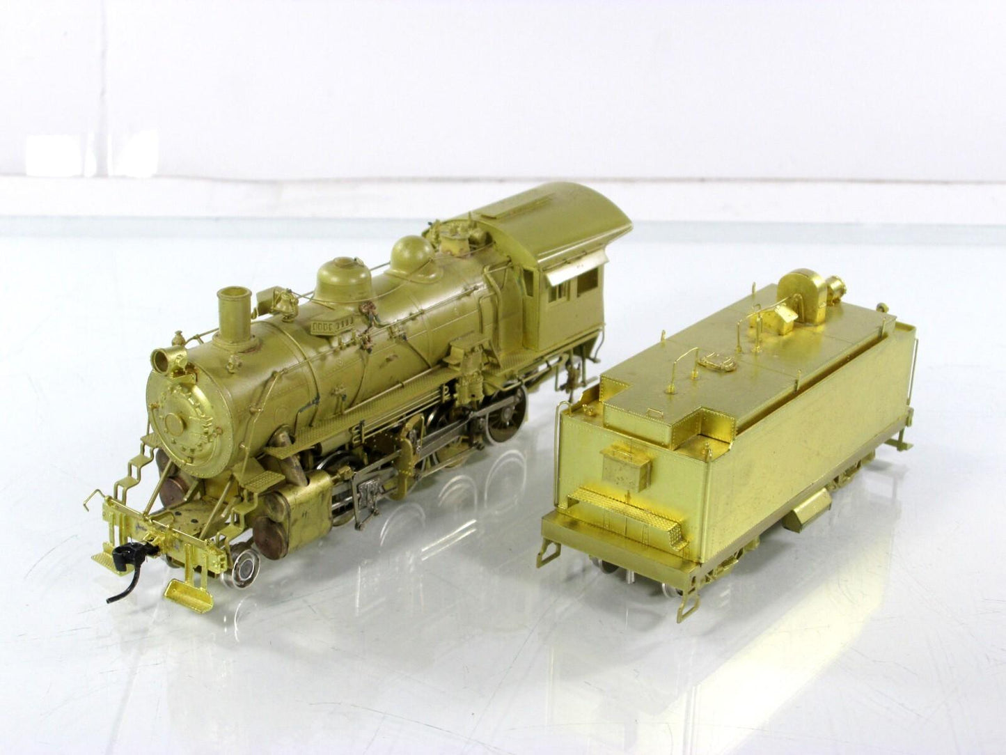 HO Scale Brass **SANTA FE**  2-8-0  1950 Class Steam Locomotive - Sunset Models
