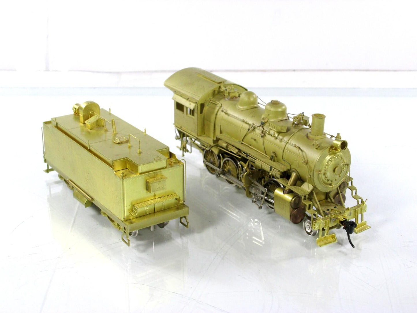 HO Scale Brass **SANTA FE**  2-8-0  1950 Class Steam Locomotive - Sunset Models