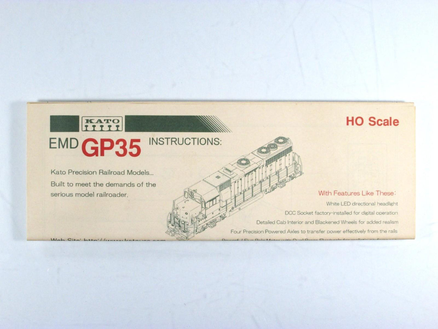 HO Scale ***SOUTHERN PACIFIC*** GP35 Phase 1, SP 6623 -- Kato 37-3008, DCC Ready