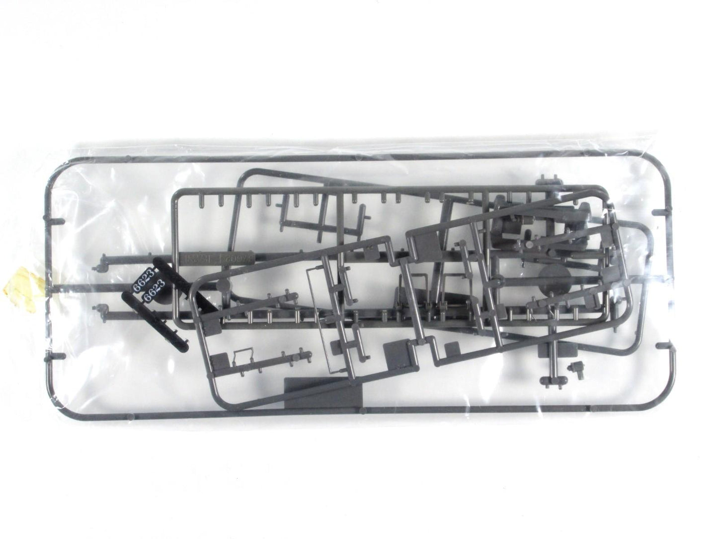 HO Scale ***SOUTHERN PACIFIC*** GP35 Phase 1, SP 6623 -- Kato 37-3008, DCC Ready