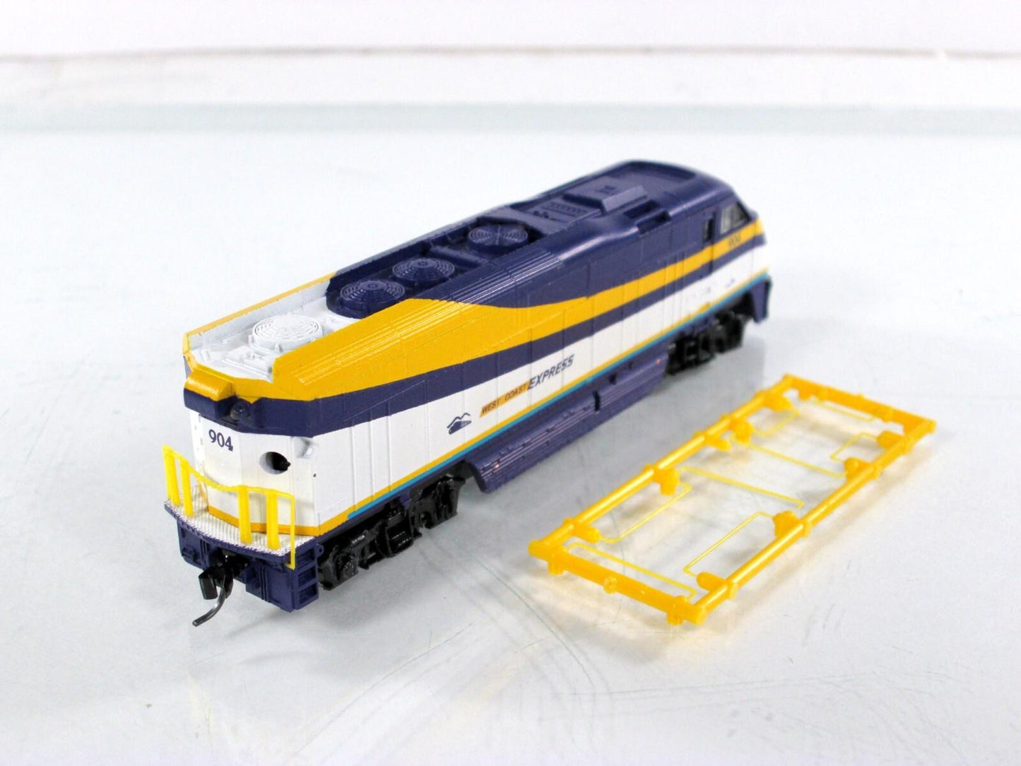 N Scale ***WEST COAST EXPRESS** F59PHI Locomotive #904 -Athearn 10019, DCC Ready