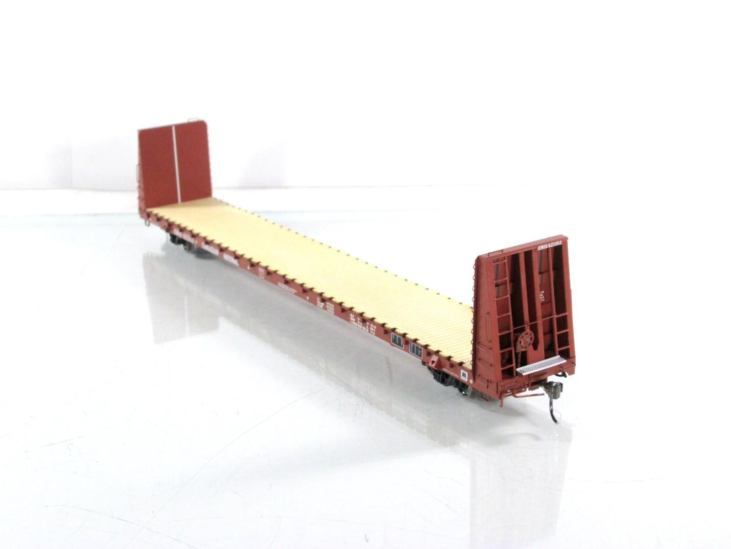 HO Scale ***CANADIAN NATIONAL*** Bulkhead Flat Car 6-Pack -Rapido Trains 147004A
