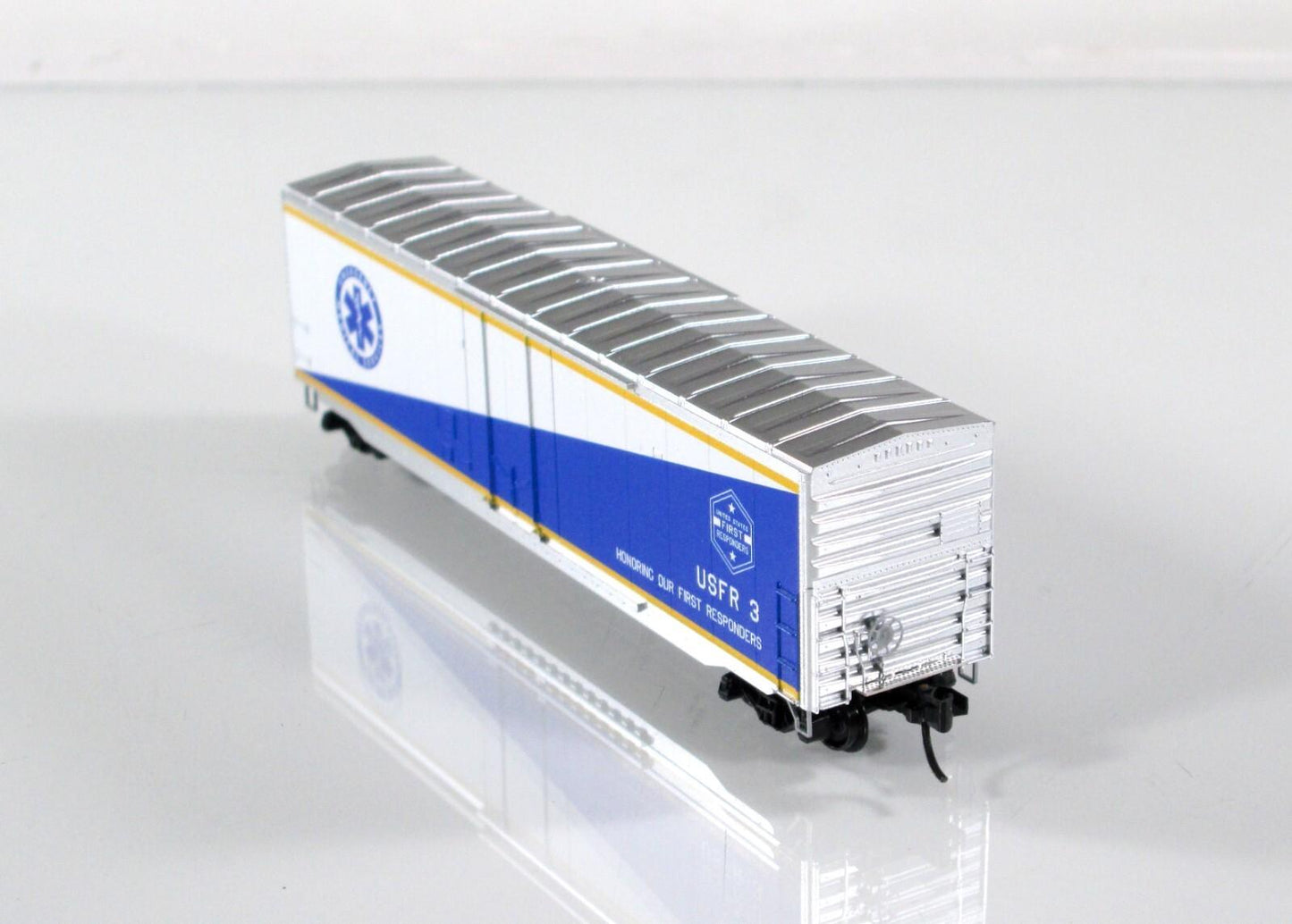 N Scale *FIRST RESPONDERS EMERGENCY MEDICAL* Tribute Car, Micro Trains NSE 22-01