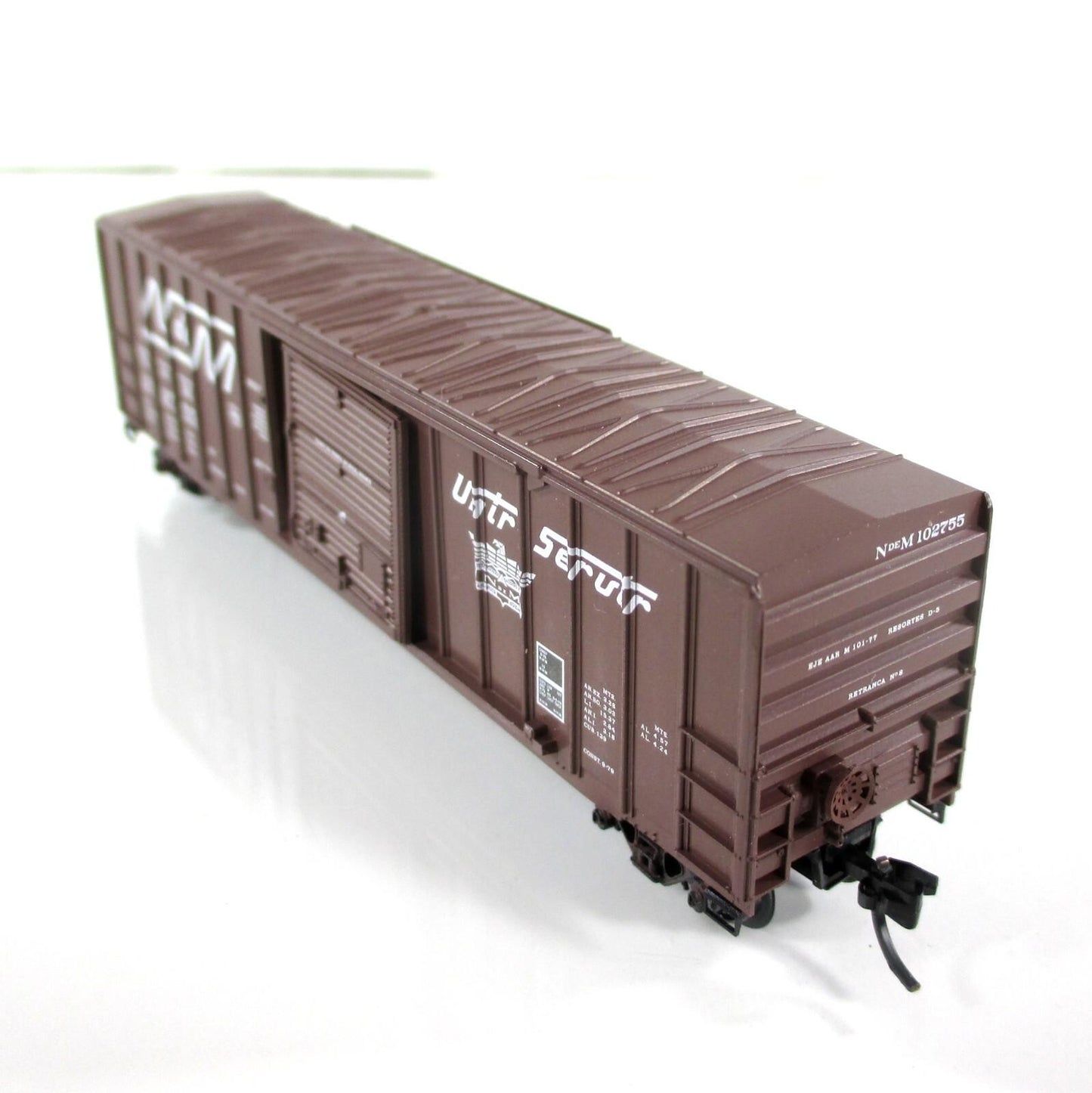 N Scale *NATIONAL RAILWAYS of MEXICO* Box Car, N de M 102755 -Micro Trains 25320