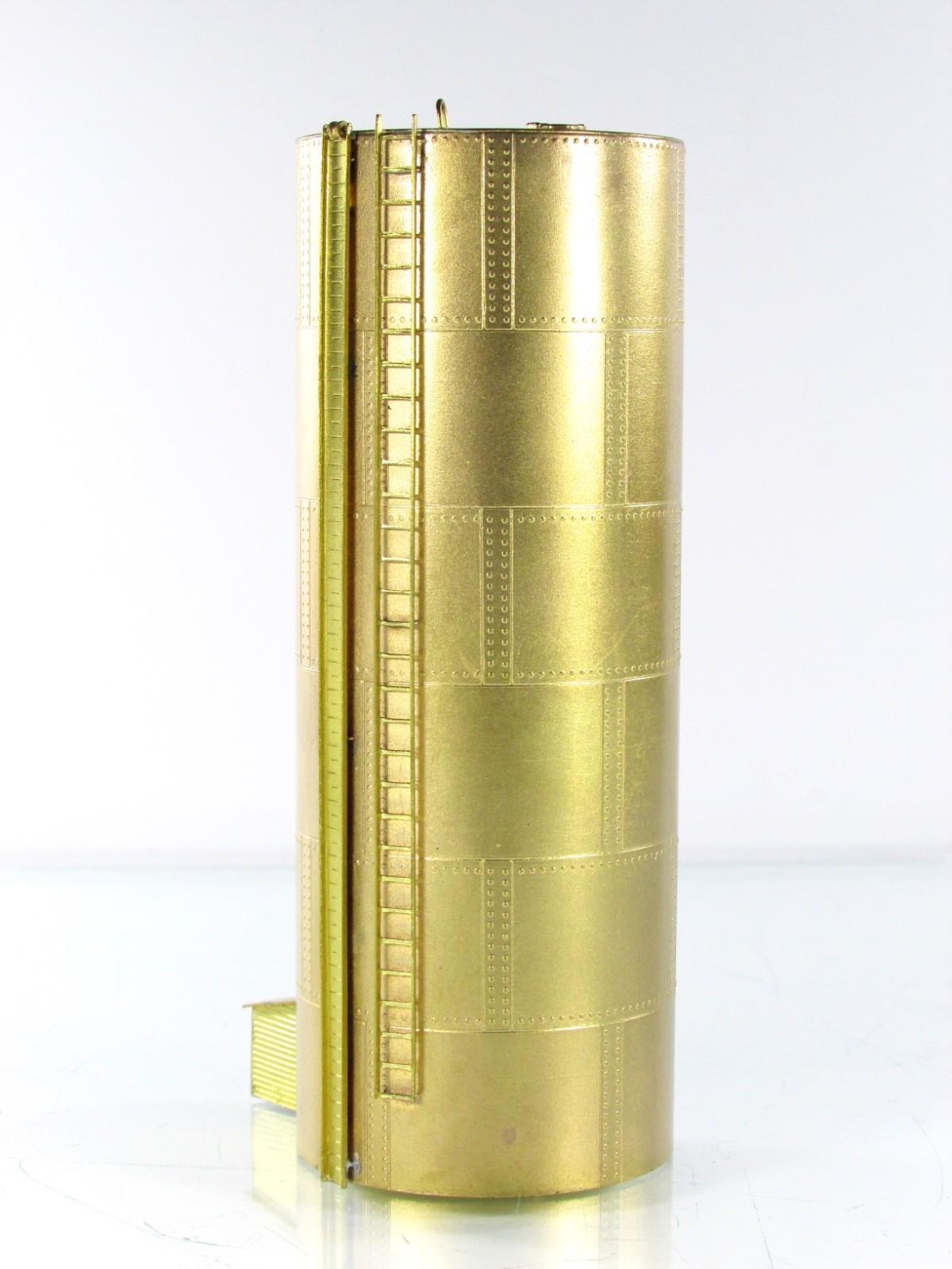 HO Scale BRASS ***VERTICAL WATER TANK*** - NJ International 1550