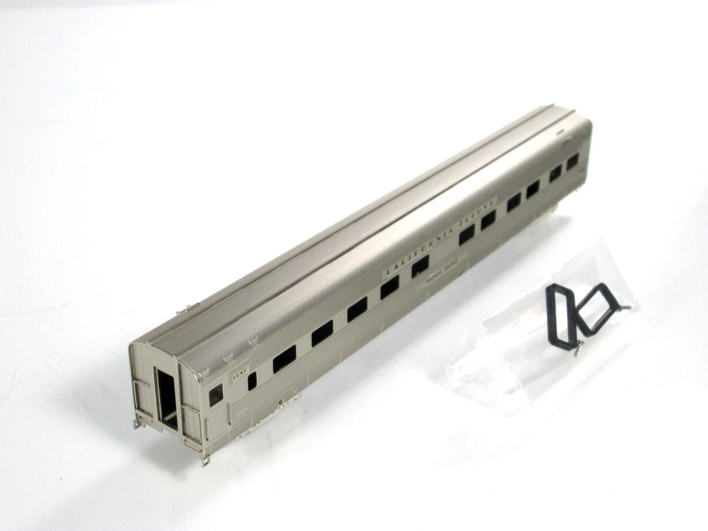 N Scale BRASS ***CB&Q - CALIFORNIA ZEPHYR*** Silver Point Sleeper --Oriental 423
