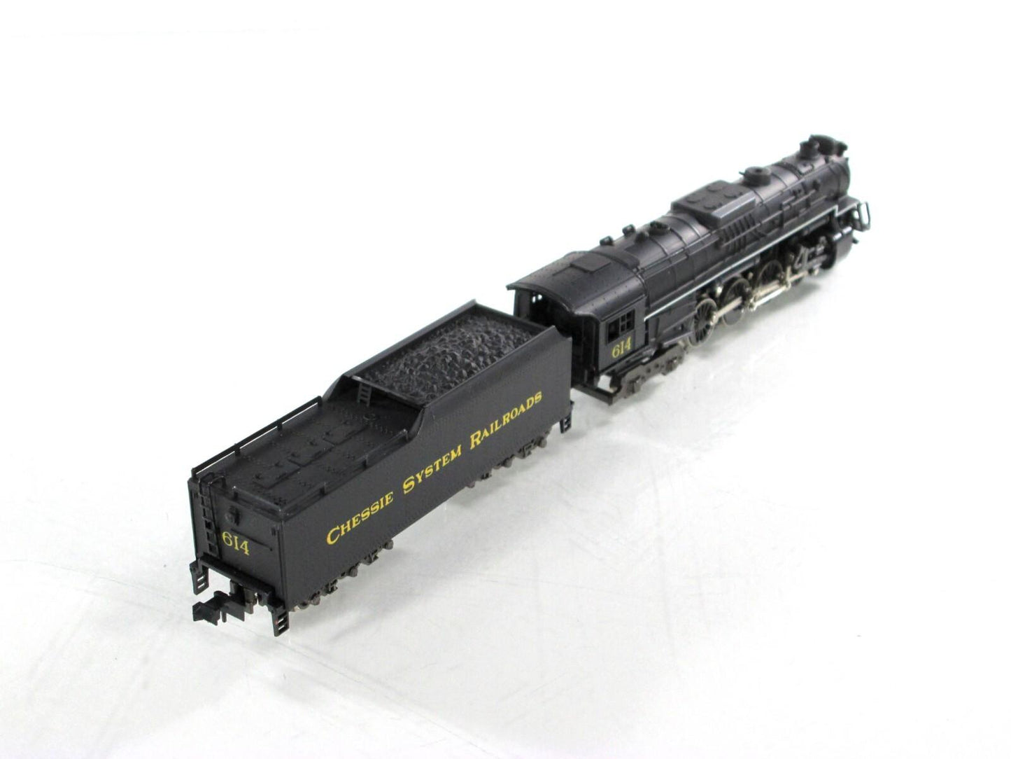 N Scale ***CHESSIE SAFETY EXPRESS*** Locomotive & Passenger Set --Con-Cor 008510