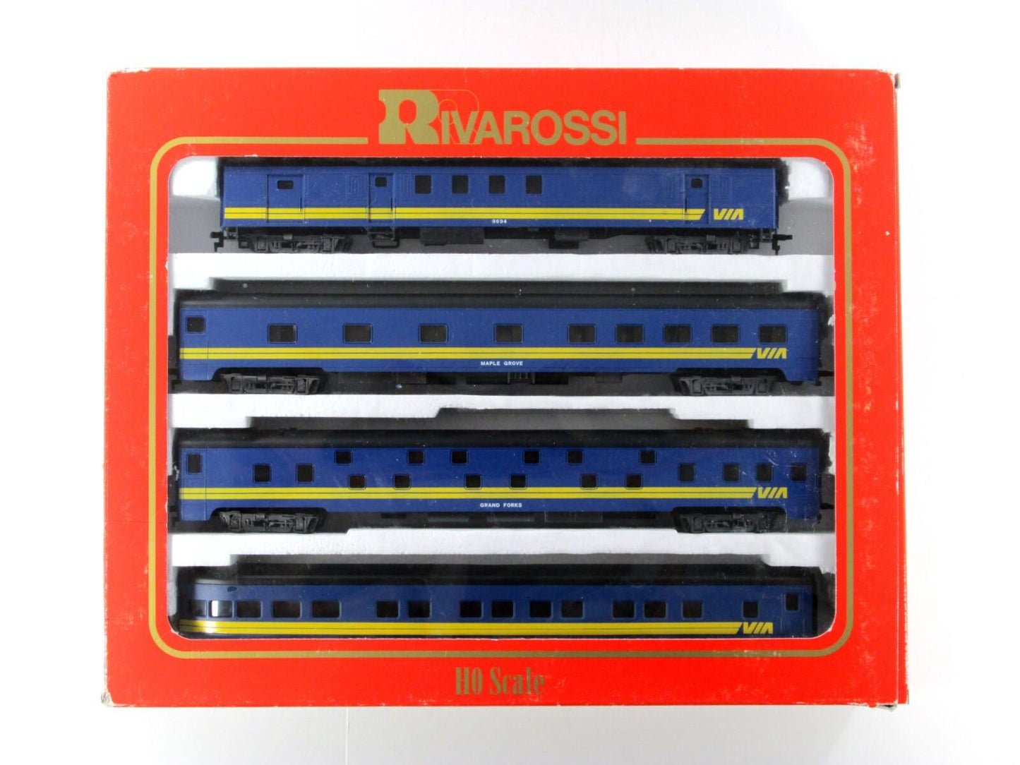 HO Scale ***VIA RAIL*** 1930s Lightweight Passenger 4-Car Set B - Rivarossi 6985