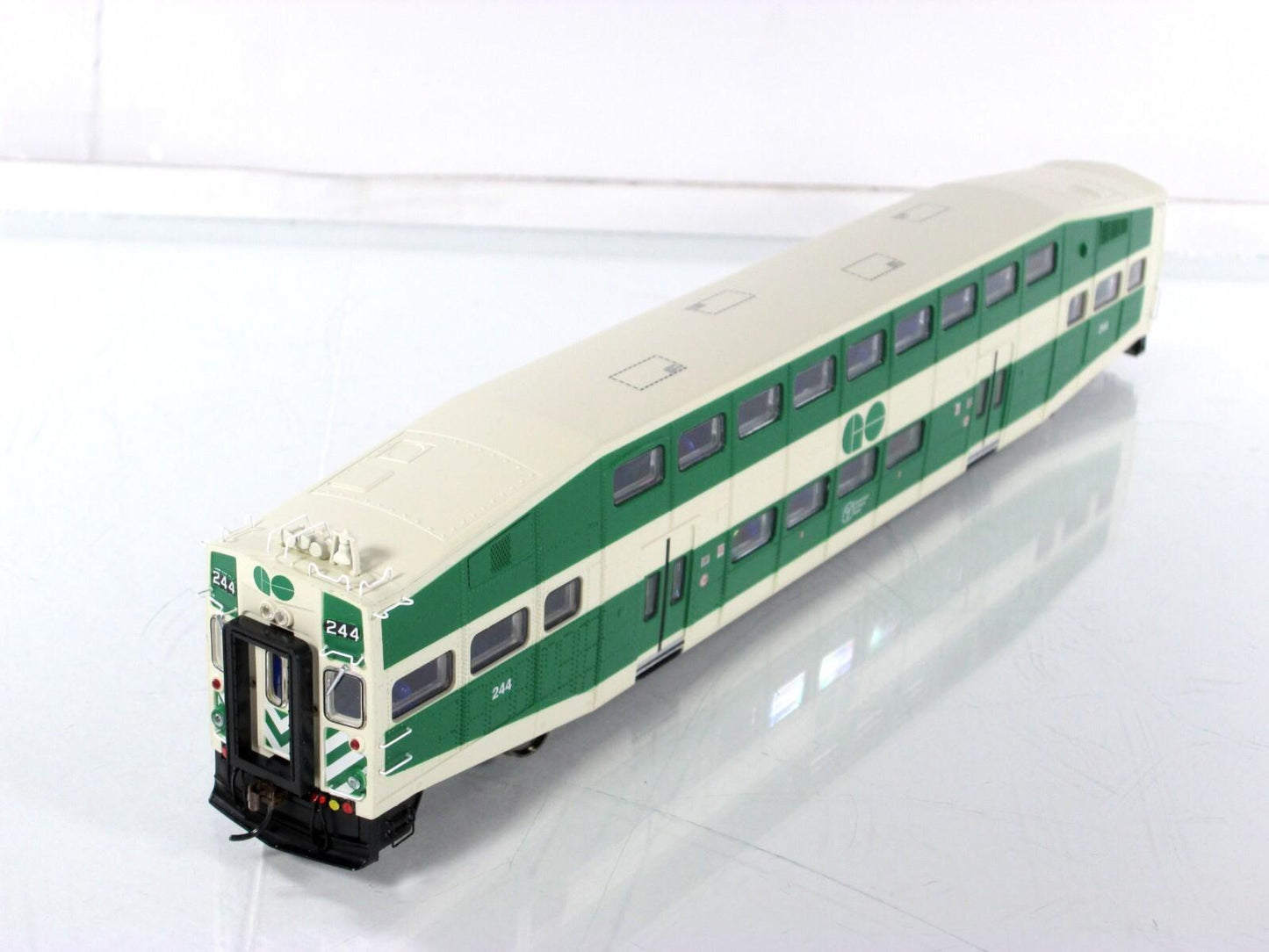 HO Scale **GO TRANSIT** Bombardier Passenger Control Car #244 - Athearn ATH25941