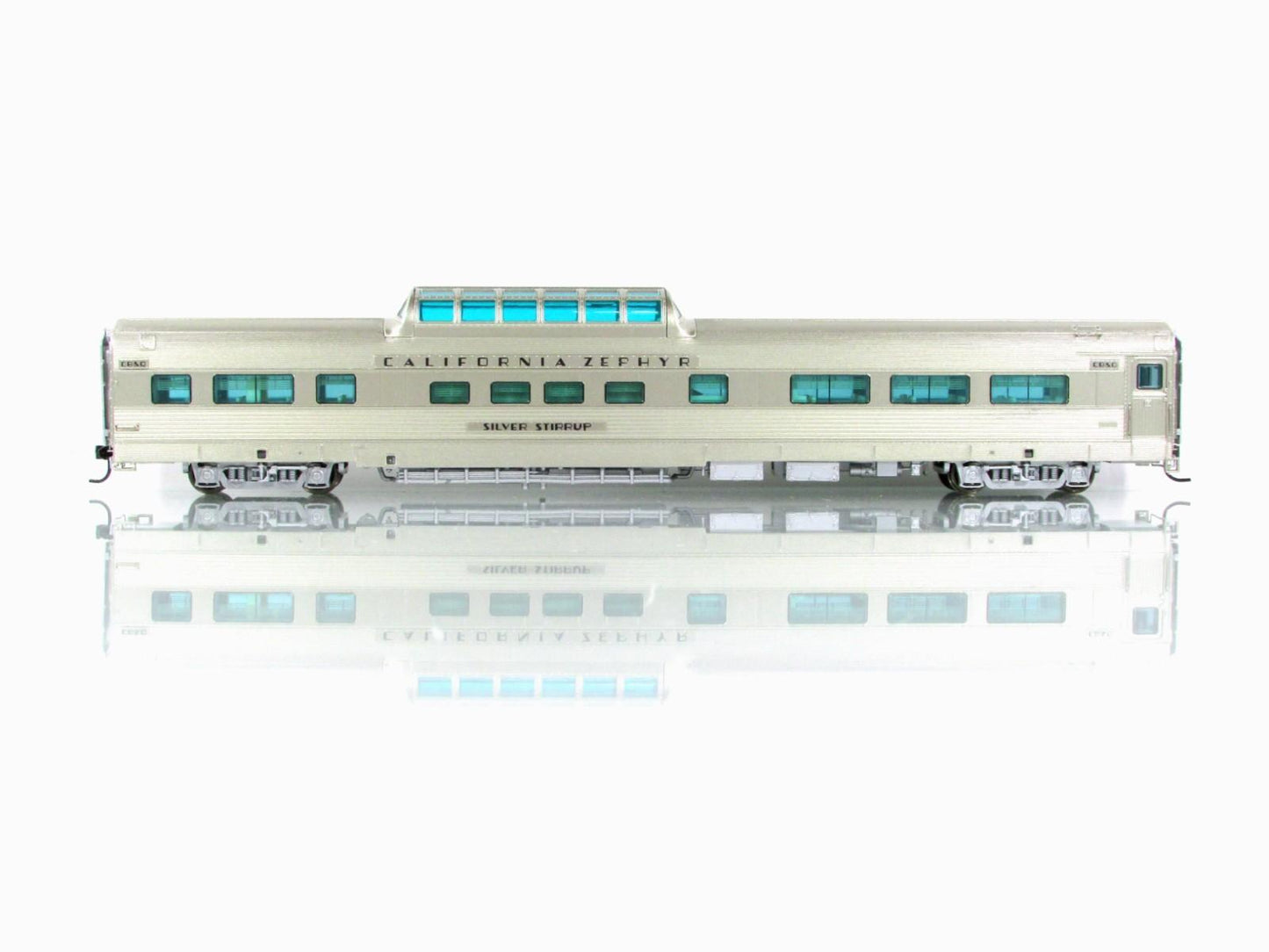 HO Scale *CB&Q CA ZEPHYR* SILVER STIRRUP Vista Dome 4722 -Broadway 1494, Lighted