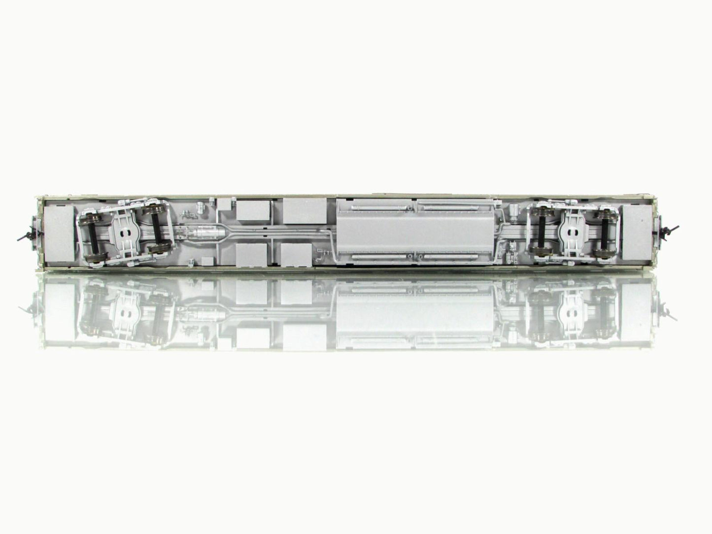 HO Scale *CB&Q CA ZEPHYR* SILVER STIRRUP Vista Dome 4722 -Broadway 1494, Lighted
