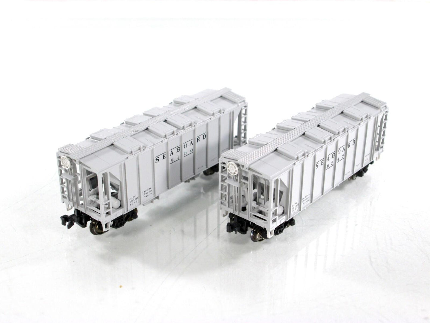 N Scale ***SEABOARD** ACF 70ton 2-Bay Covered Hoppers #8100,8247 --Kato 186-0209