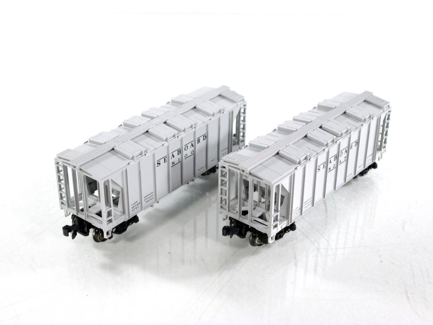 N Scale ***SEABOARD** ACF 70ton 2-Bay Covered Hoppers #8100,8247 --Kato 186-0209