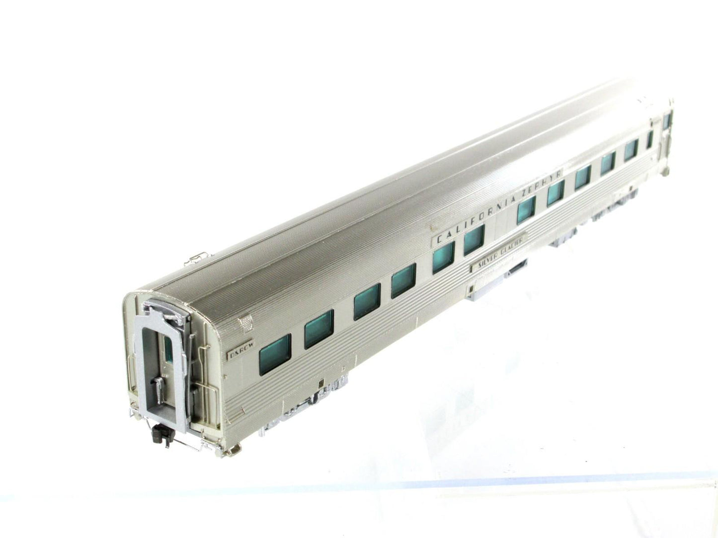 HO Scale **DRGW CA ZEPHYR** SILVER GLACIER Sleeper 1134 -Broadway 1513