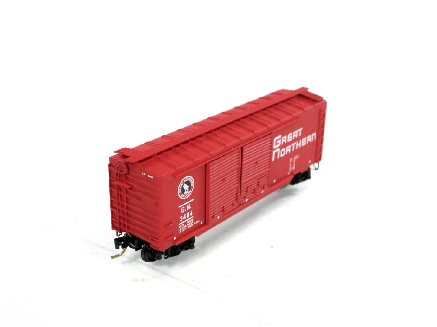 N Scale ***GREAT NORTHERN*** CIRCUS 40' Box Car, GN 3484 ---- Micro Trains 23210