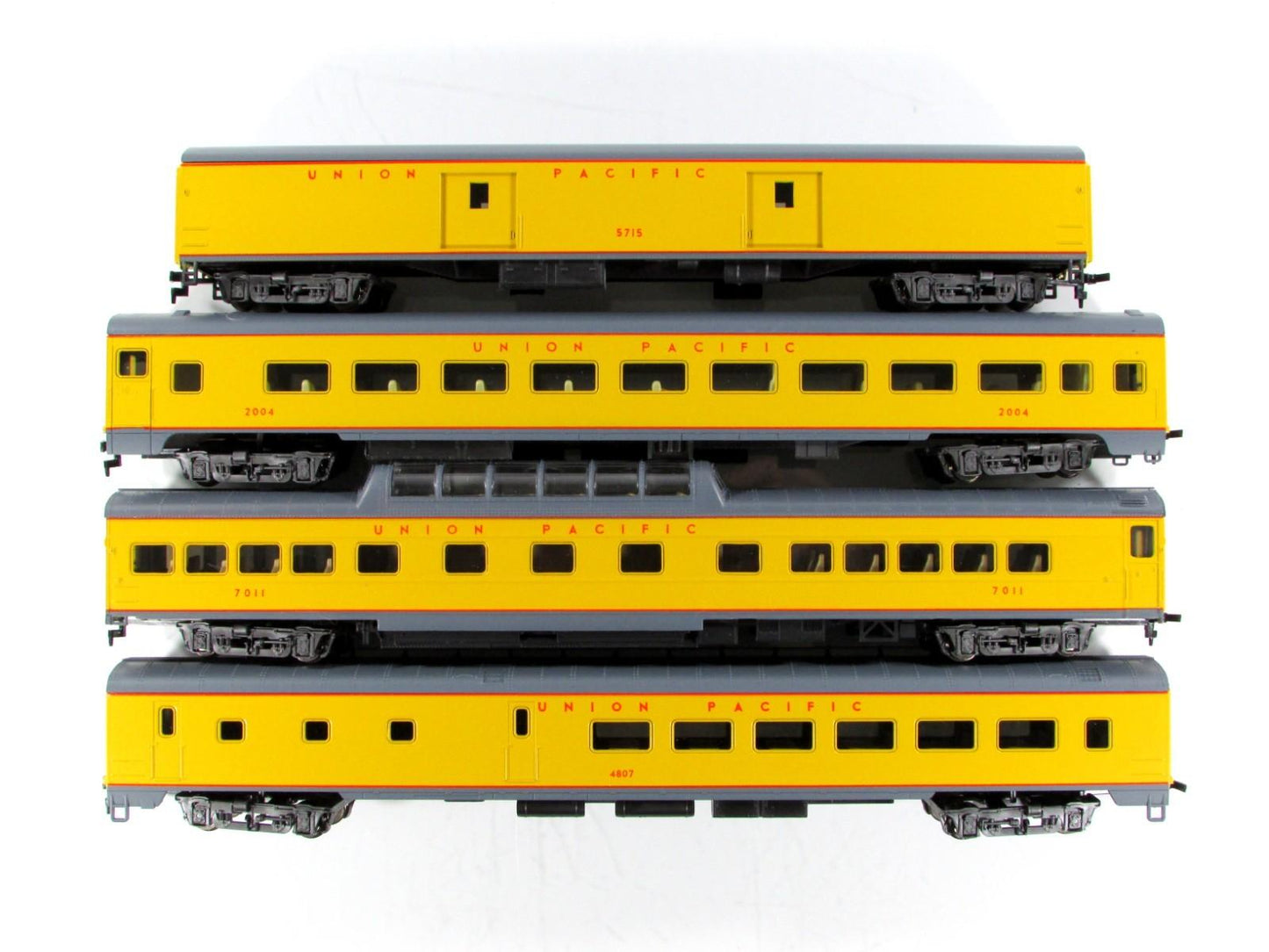 HO Scale ***UNION PACIFIC*** 1930s Lightweight Passenger Set A - Rivarossi 6964