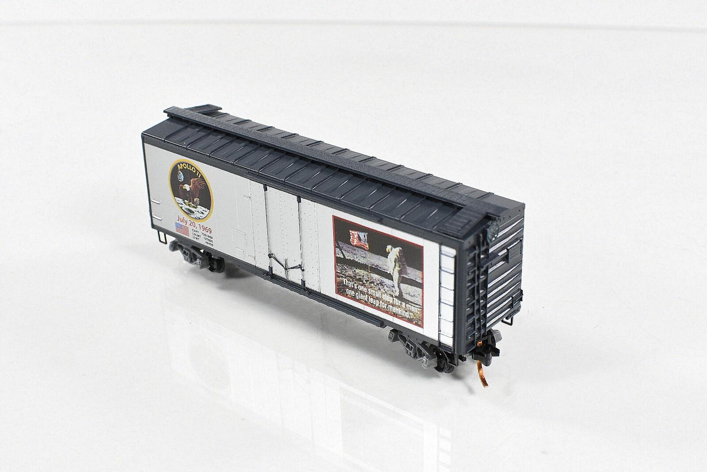 N Scale NASA ***APOLLO 11 MOON LANDING BOX CAR*** Micro Trains NSE 11-02 ***RARE