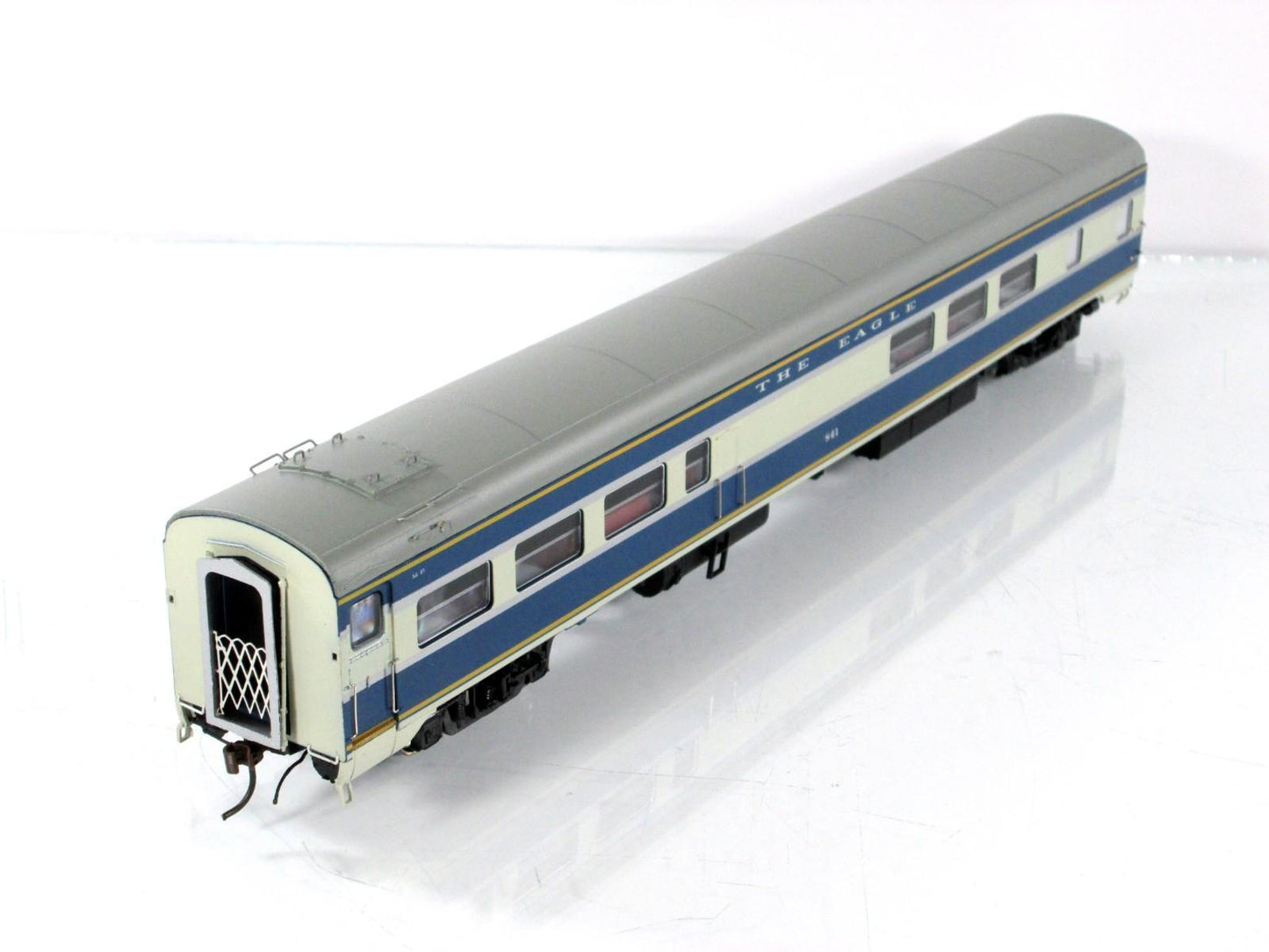 HO Scale **MISSOURI PACIFIC EAGLE* Cafe-Bar-Lounge #841 - Rapido 103063, Lighted