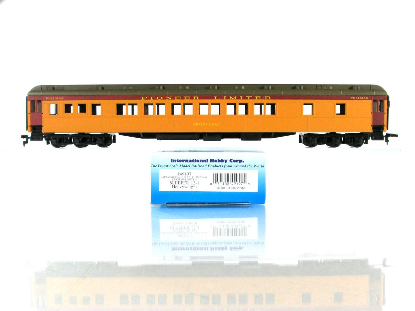 HO Scale ***MILWAUKEE PIONEER LIMITED*** 1920s Passenger 8-Set - IHC 49198 *RARE