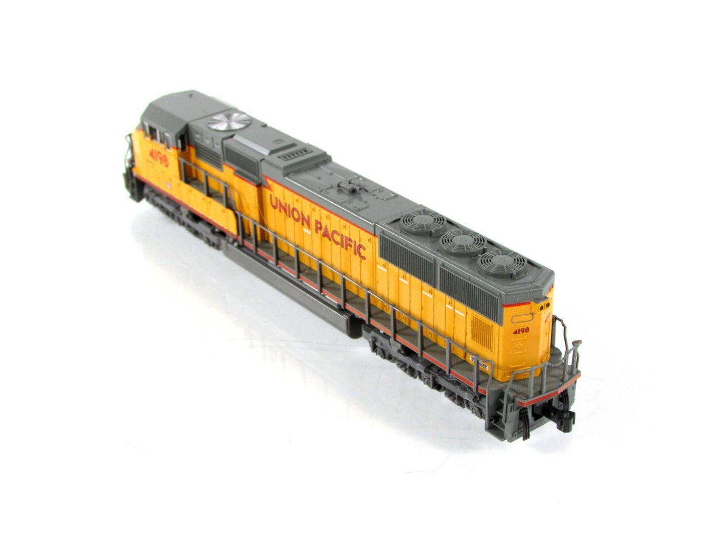 N Scale **UNION PACIFIC** SD70M Locomotive #4198 -Kato 176-7608-LS, DCC LokSound