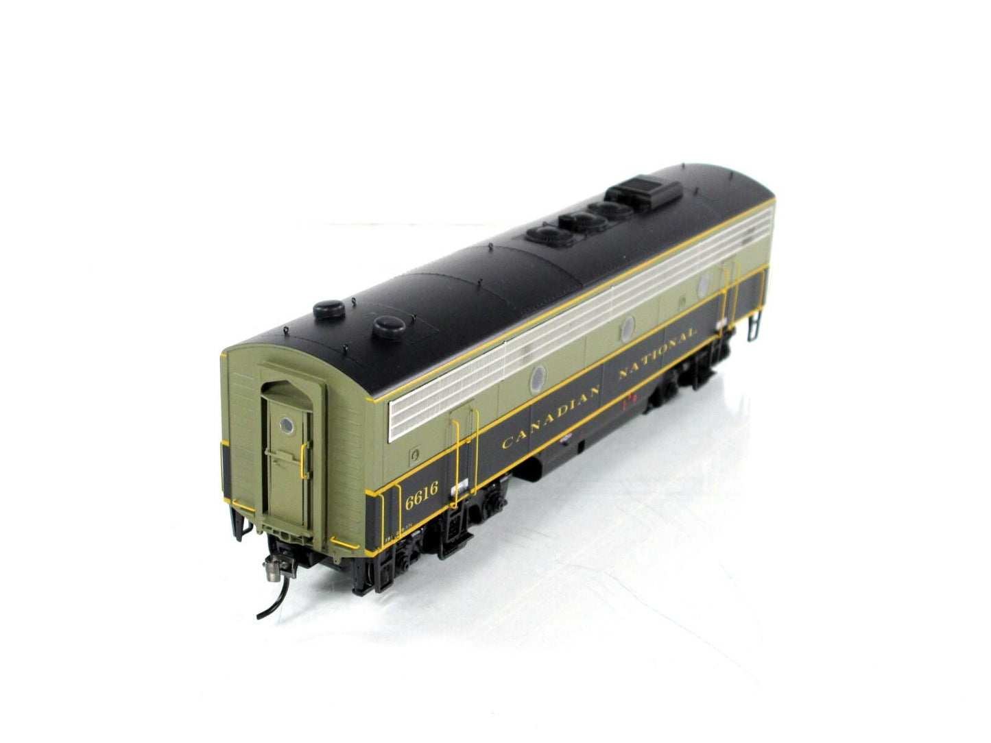 HO Scale ***CANADIAN NATIONAL*** F9B #6616 - Intermountain 49587-06, DCC Ready