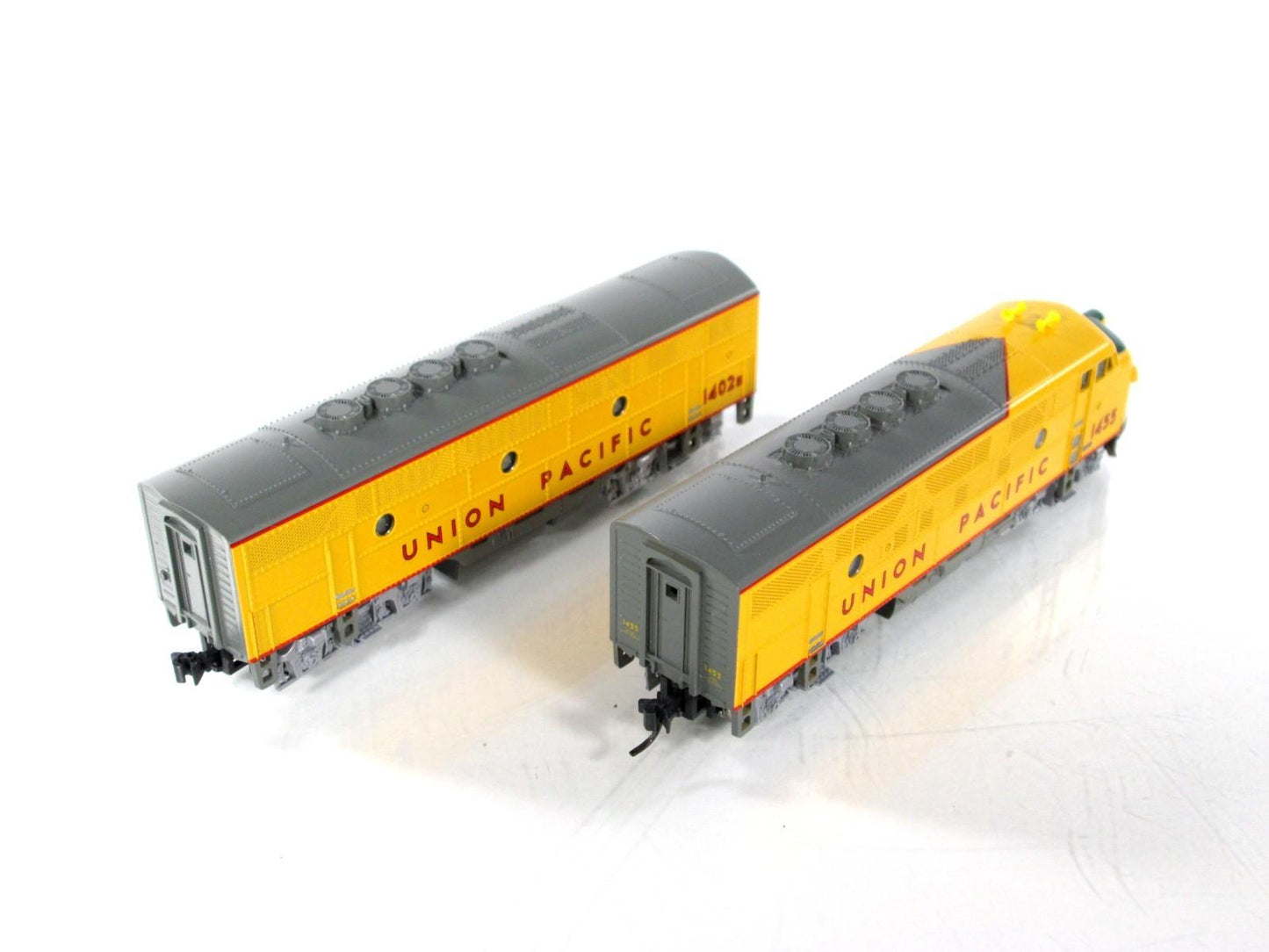 N Scale ***UNION PACIFIC*** F3 A B Diesel Set #1455, 1402 - Kato 176-1112 w/ DCC