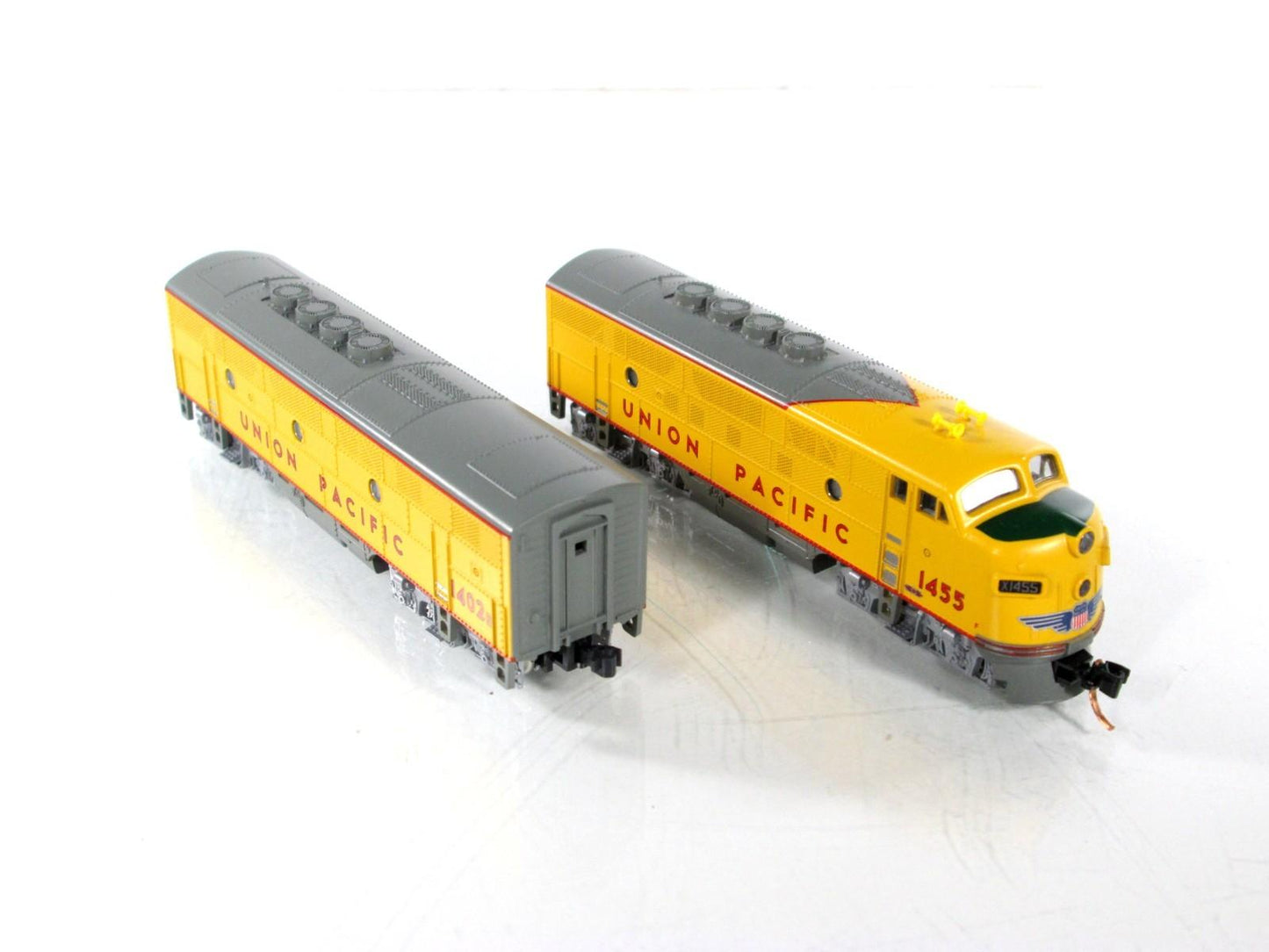 N Scale ***UNION PACIFIC*** F3 A B Diesel Set #1455, 1402 - Kato 176-1112 w/ DCC