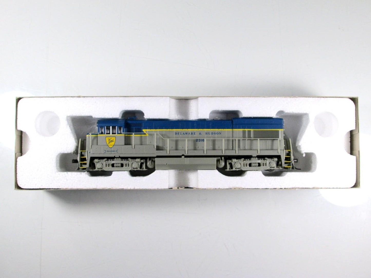 HO Scale ***DELAWARE & HUDSON*** GE U23B Locomotive #2316 - Atlas 8659, DCC Rdy