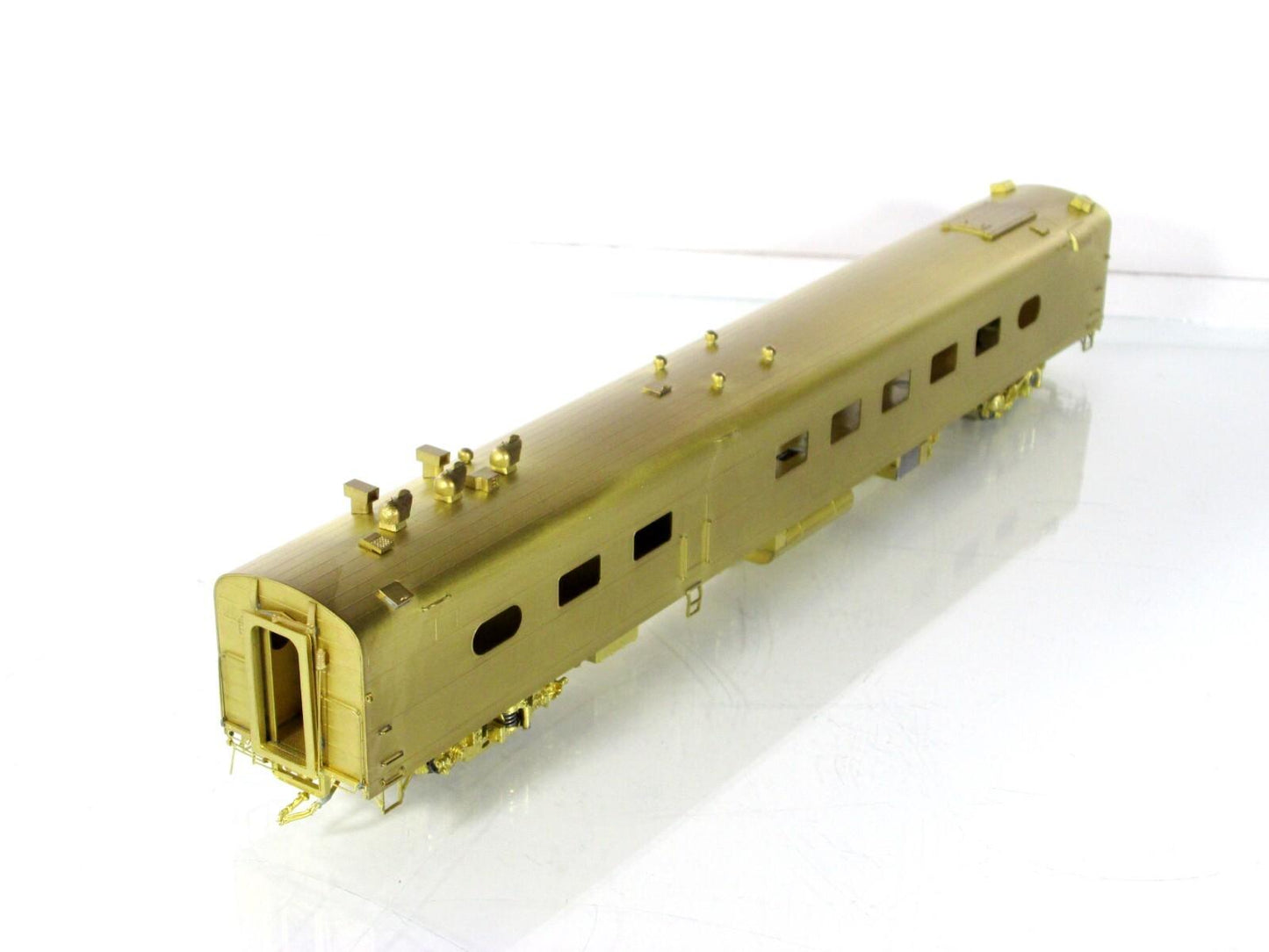 HO Scale BRASS *MILWAUKEE ROAD* HIAWATHA 48 Seat Diner #121-126 - Shoreham Shops