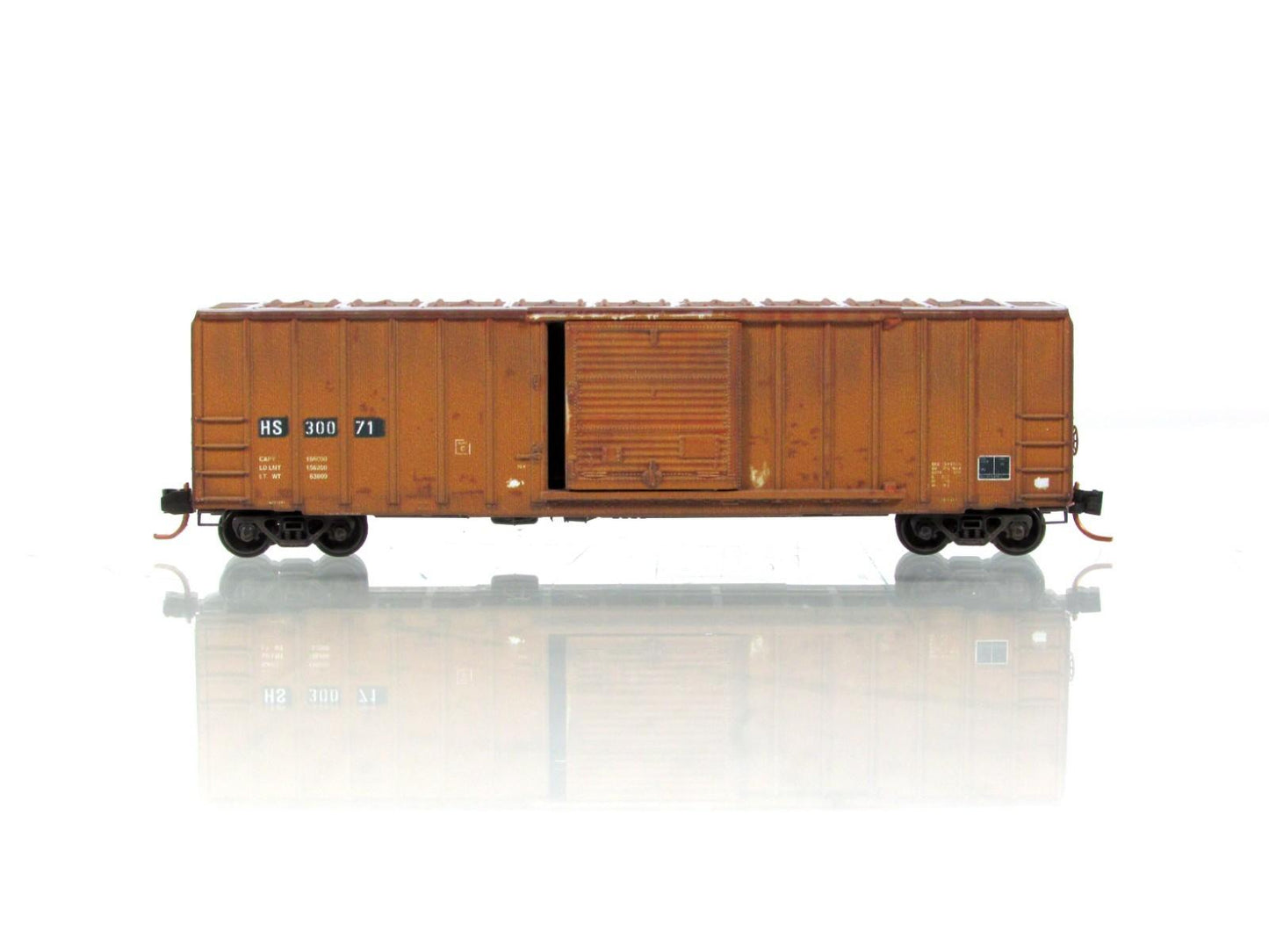 N Scale ***HARTFORD SLOCUMB** Weathered Graffiti Box Car - Micro Trains 02544146