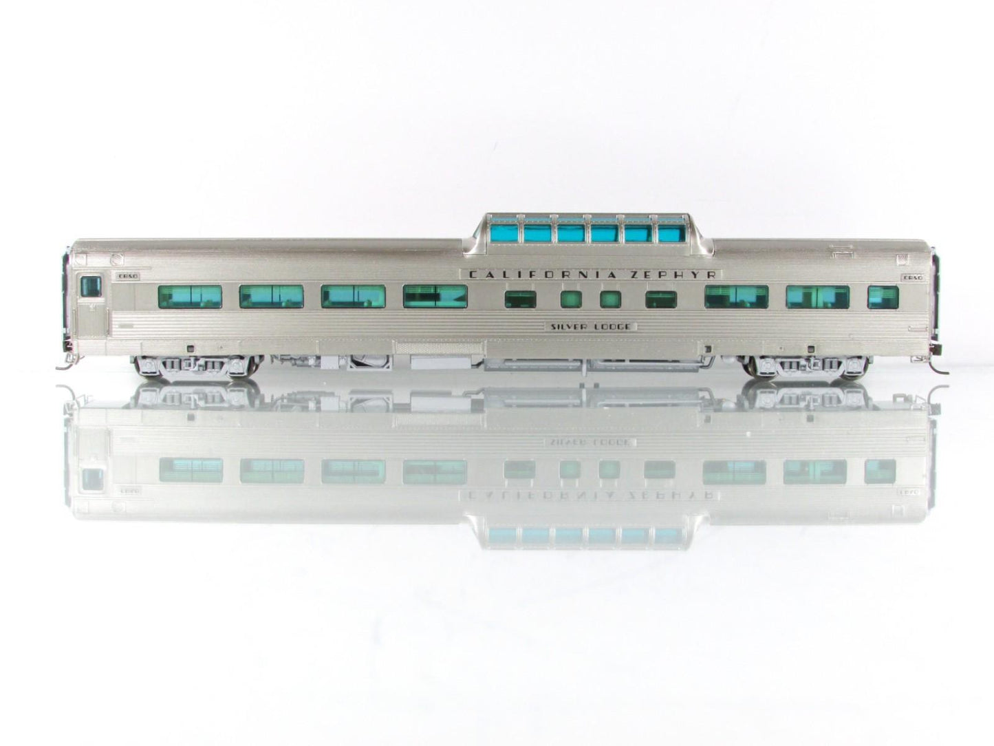 HO Scale ***CB&Q CA ZEPHYR*** SILVER LODGE Dome #4717 --- Broadway 1493, Lighted
