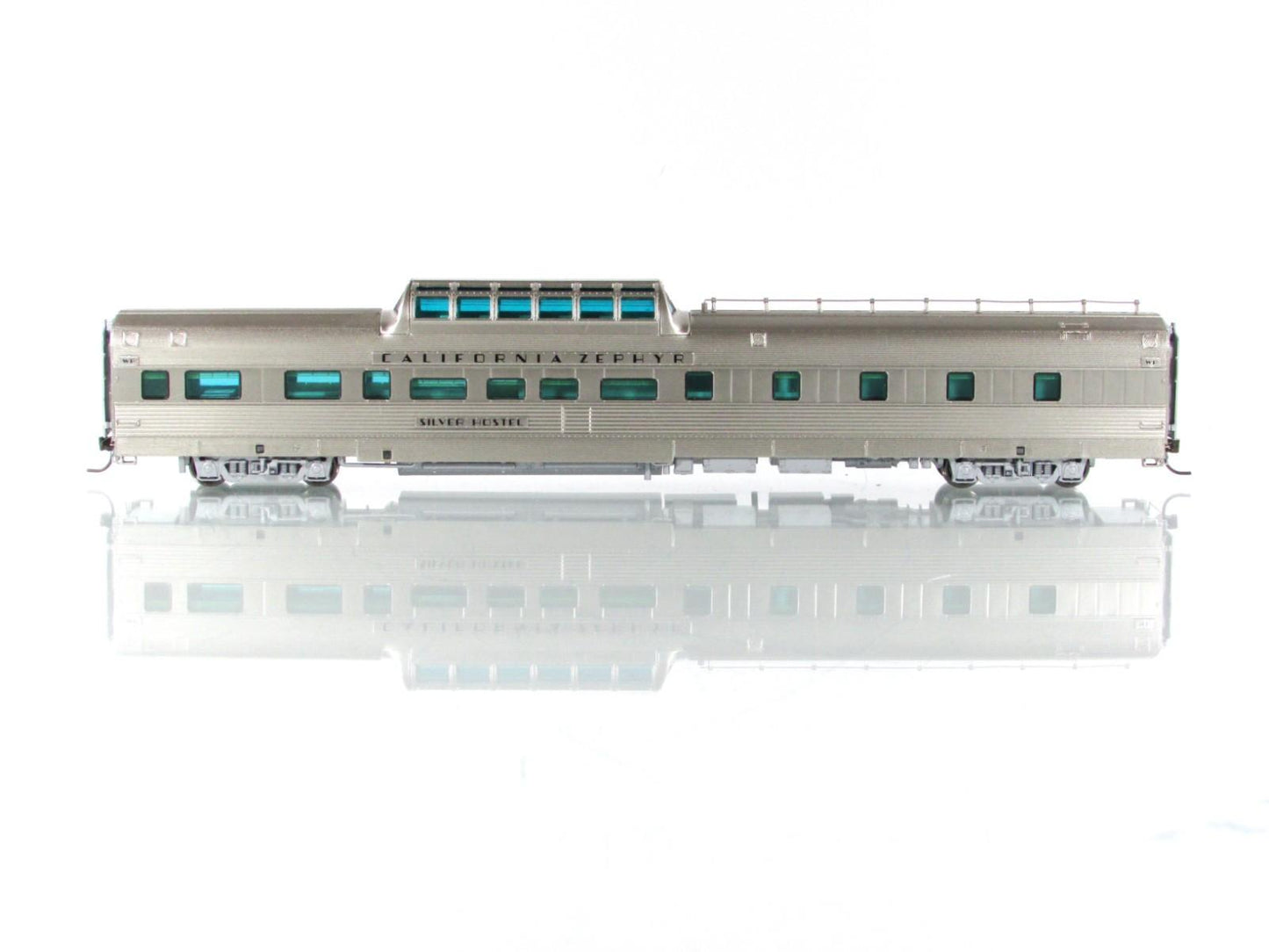 HO Scale ***WP CA ZEPHYR*** SILVER HOSTEL DOME #832 --- Broadway 1503, Lighted