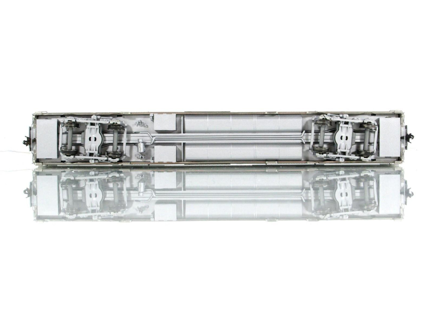 HO Scale *CB&Q CA ZEPHYR* SILVER BEAVER Baggage Car #801 - Broadway 523, Lighted