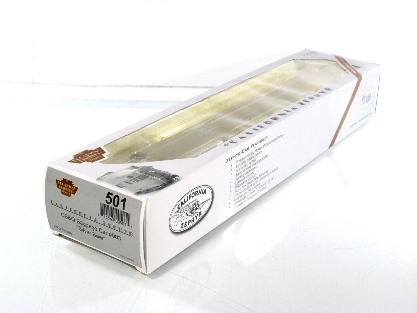 HO Scale *CB&Q CA ZEPHYR* SILVER BEAVER Baggage Car #801 - Broadway 523, Lighted