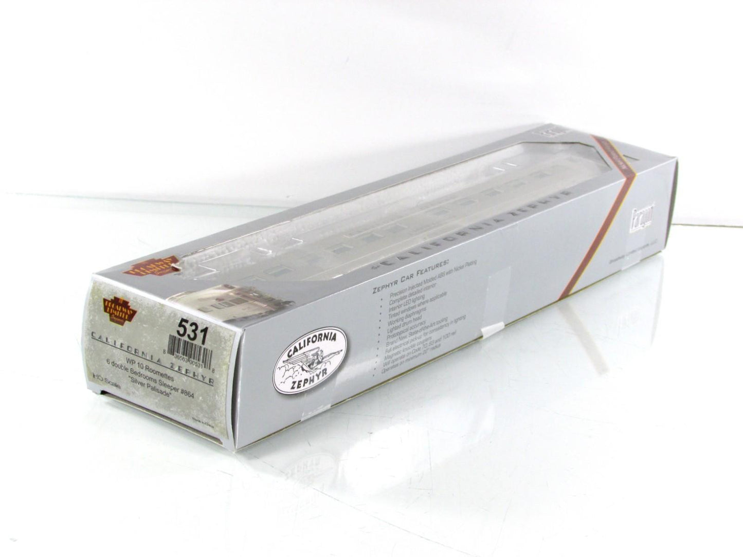 HO Scale ***WP CA ZEPHYR*** SILVER PALISADE Sleeper #864 --Broadway 531, Lighted