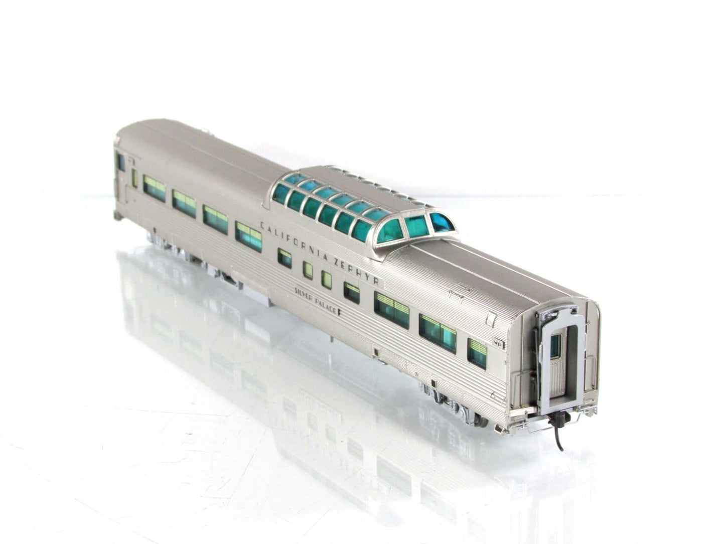 HO Scale ***WP CA ZEPHYR*** SILVER PALACE DOME #813 ------ Broadway 526, Lighted