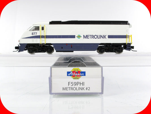 N Scale ***METROLINK*** Bombardier F59PHI Diesel Locomotive #877 ----- Athearn 2